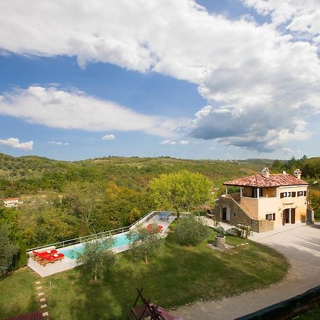 Villa Momiano With Private Pool Momjan Zewnętrze zdjęcie