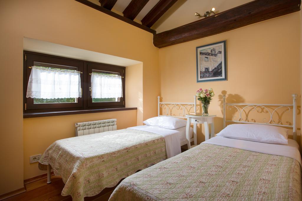 Villa Momiano With Private Pool Momjan Zewnętrze zdjęcie